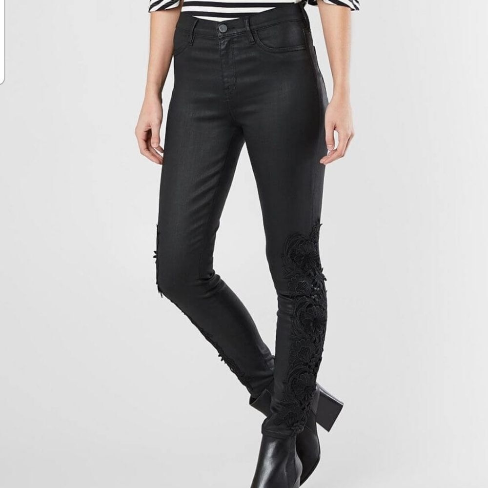 Brand New Kendall & Kylie Black Stilleto Skinny Jeans Size 24x29